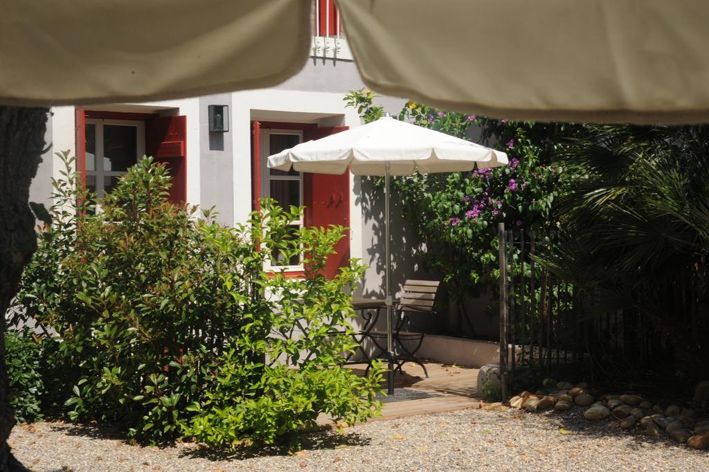 Les Chambres D'Andrea Marseillan  Ngoại thất bức ảnh